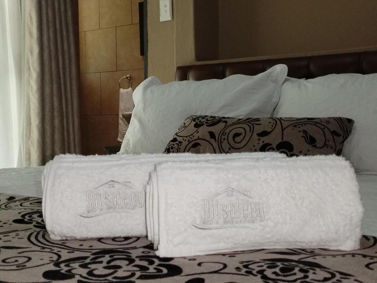 Ditsaleng Bed And Breakfast Vanderbijlpark Exterior foto