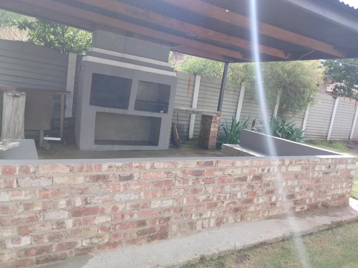 Ditsaleng Bed And Breakfast Vanderbijlpark Exterior foto