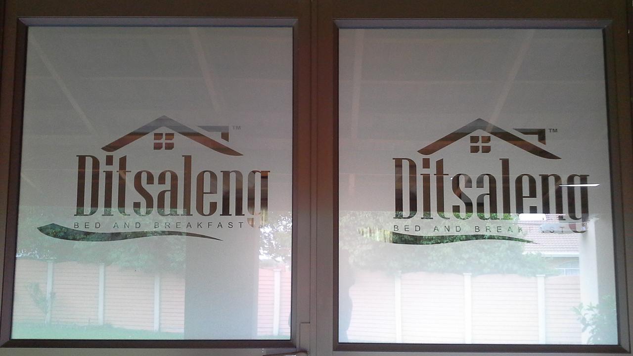 Ditsaleng Bed And Breakfast Vanderbijlpark Exterior foto