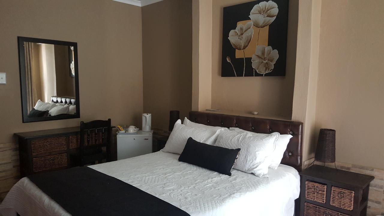 Ditsaleng Bed And Breakfast Vanderbijlpark Exterior foto